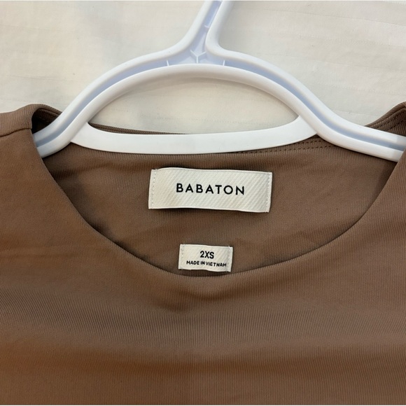 Aritzia Contour Crew Cropped T-Shirt - Picture 3 of 4